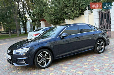 Седан Audi A4 2017 в 