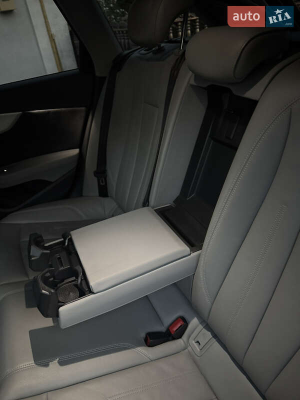 Универсал Audi A4 2018 в Киеве