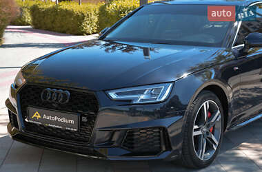 Седан Audi A4 2017 в 