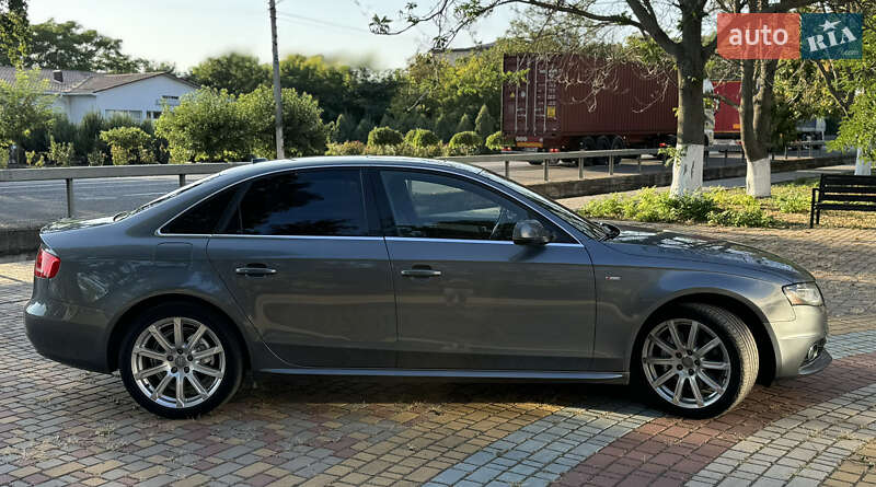 Седан Audi A4 2011 в Сарате