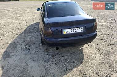 Седан Audi A4 1998 в 