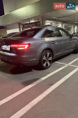 Седан Audi A4 2017 в 