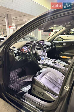 Седан Audi A4 2017 в 