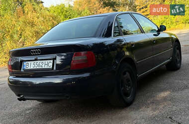 Седан Audi A4 1997 в 
