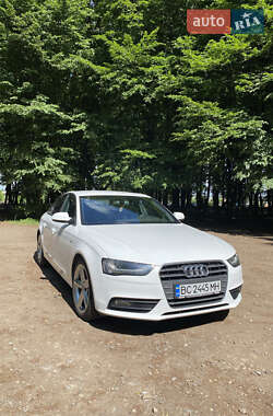 Седан Audi A4 2012 в 