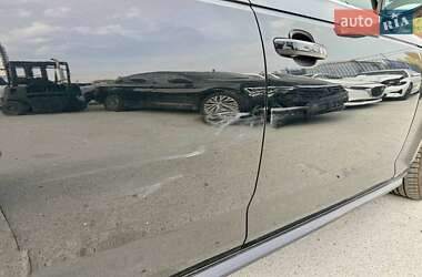 Седан Audi A4 2017 в 