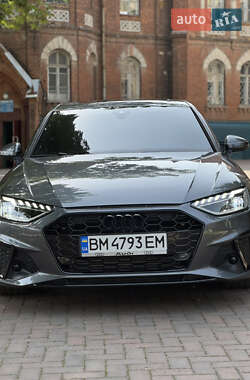 Седан Audi A4 2021 в 