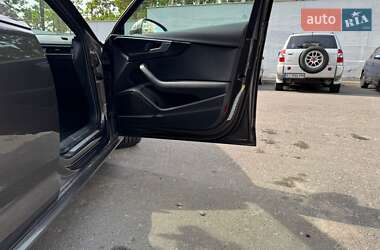 Седан Audi A4 2016 в 