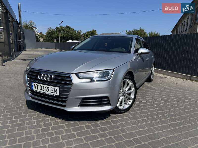 Седан Audi A4 2018 в 