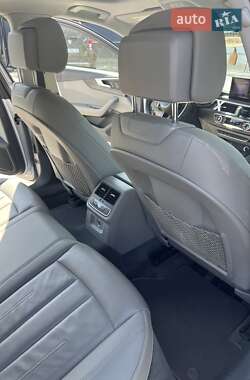 Седан Audi A4 2018 в Ивано-Франковске