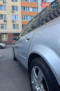 Универсал Audi A4 2002 в 