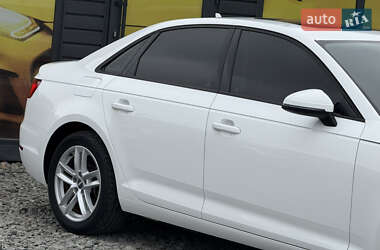 Седан Audi A4 2017 в 
