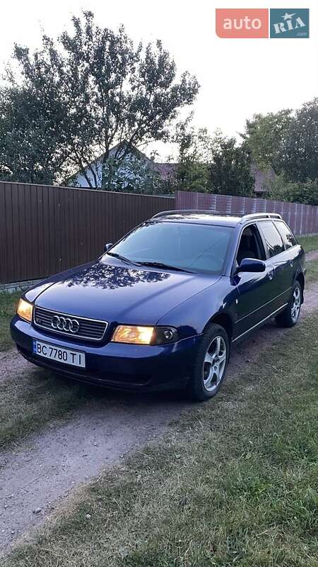 Універсал Audi A4 1998 в 