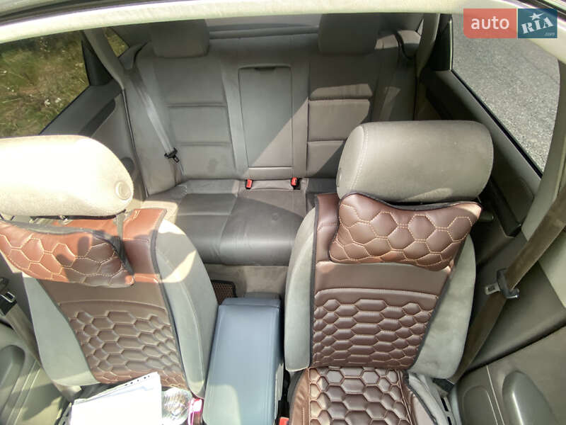 Седан Audi A4 2003 в Полонному