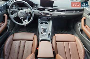 Седан Audi A4 2019 в 