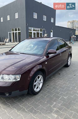 Седан Audi A4 2001 в 