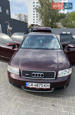 Седан Audi A4 2001 в 