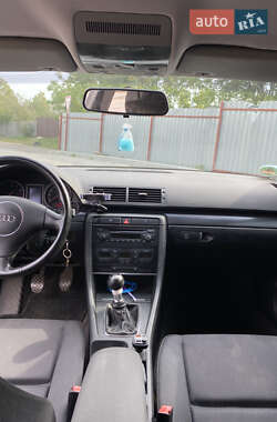 Седан Audi A4 2001 в 