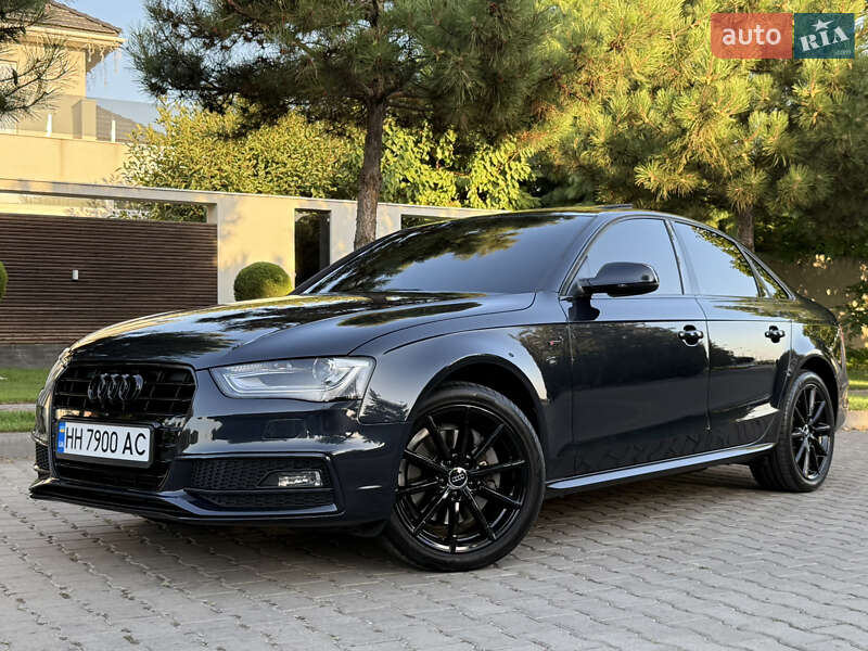 Седан Audi A4 2014 в 
