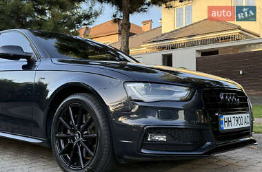 Седан Audi A4 2014 в 