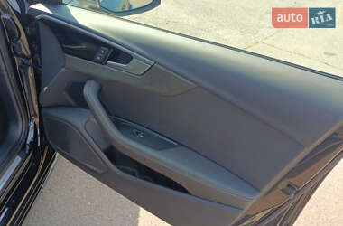 Седан Audi A4 2023 в Киеве