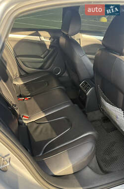 Седан Audi A4 2014 в 