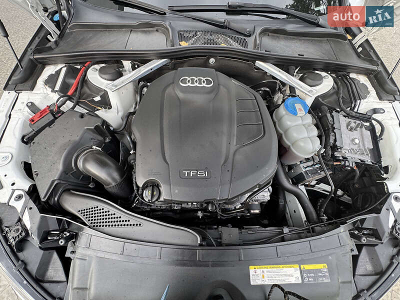 Седан Audi A4 2017 в Львове