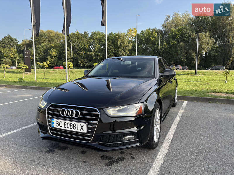 Седан Audi A4 2014 в Львове