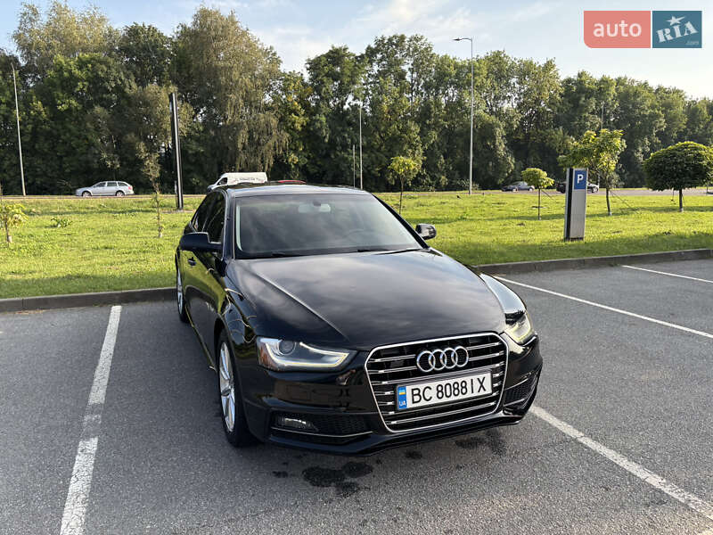 Седан Audi A4 2014 в Львове