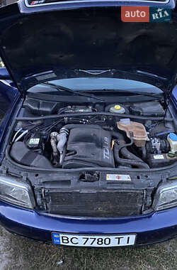 Універсал Audi A4 1998 в 