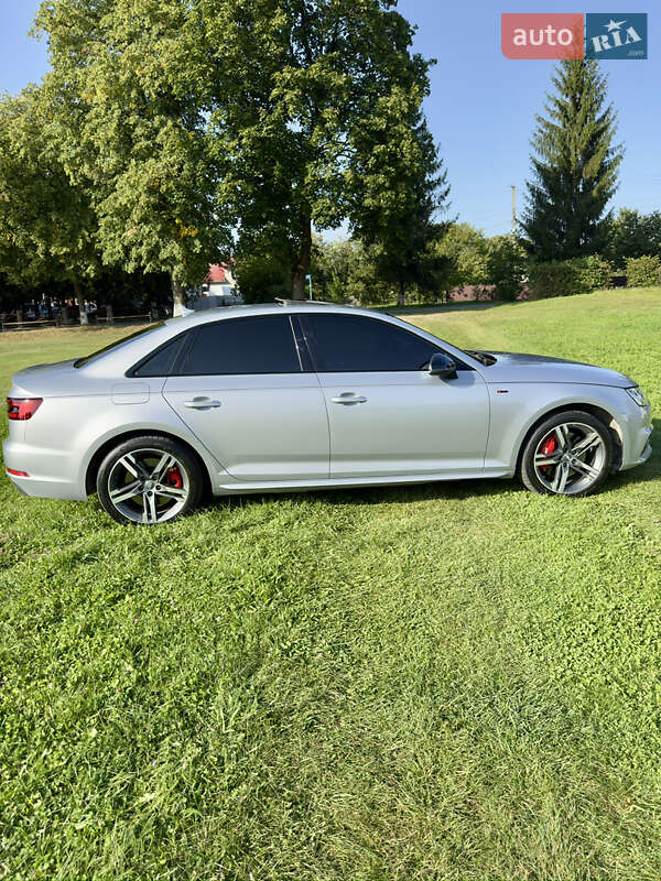 Седан Audi A4 2017 в Коломые