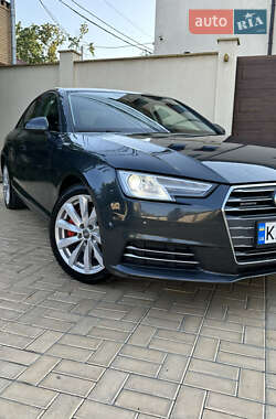 Седан Audi A4 2017 в 
