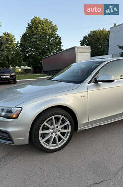 Седан Audi A4 2014 в 
