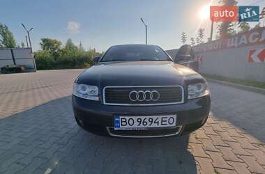 Седан Audi A4 2004 в 