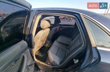 Седан Audi A4 2004 в 
