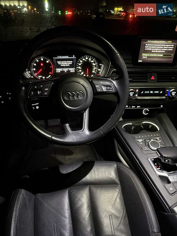 Седан Audi A4 2016 в Львове