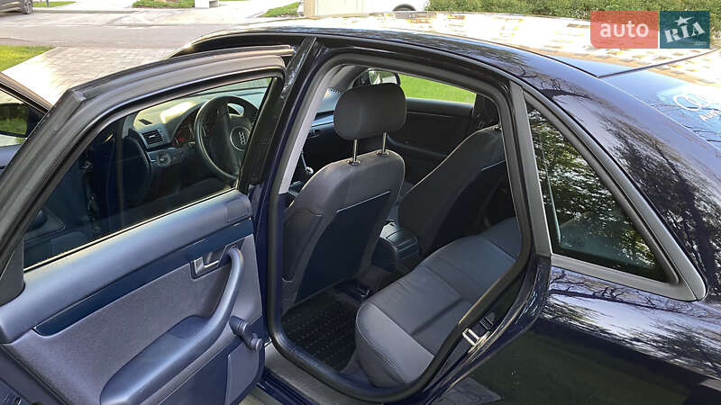 Седан Audi A4 2002 в Ірпені