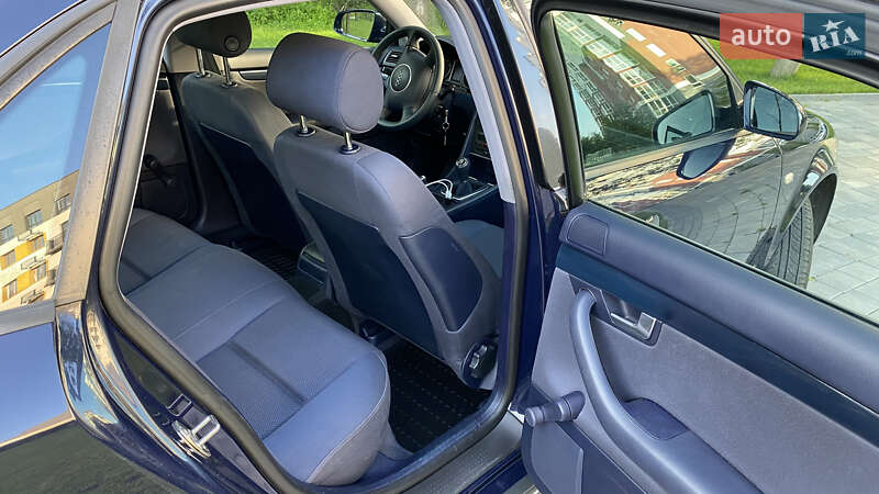 Седан Audi A4 2002 в Ірпені