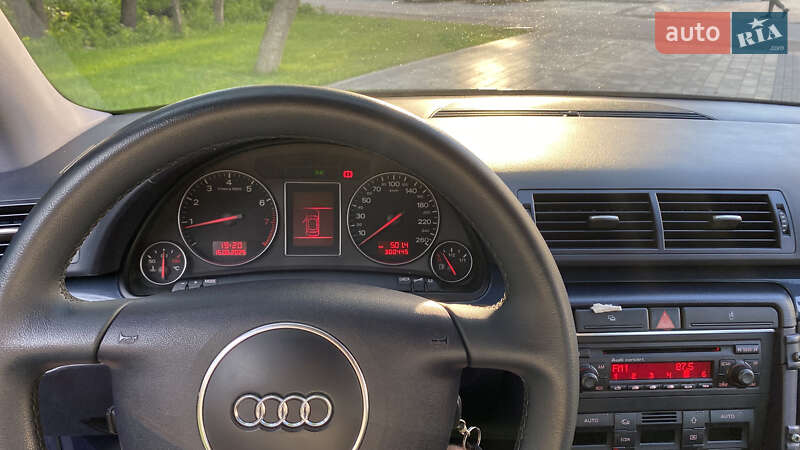 Седан Audi A4 2002 в Ірпені