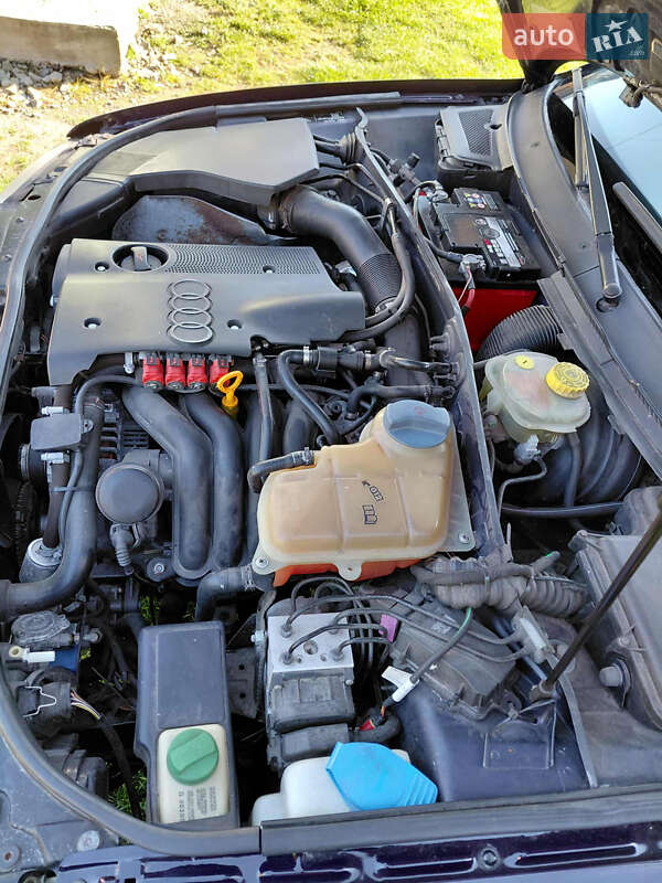Универсал Audi A4 1999 в Татарове