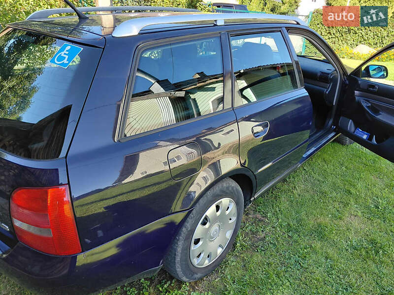 Универсал Audi A4 1999 в Татарове