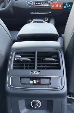 Седан Audi A4 2019 в 