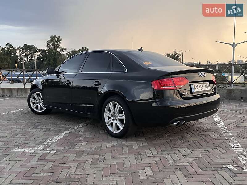 Седан Audi A4 2011 в Харькове