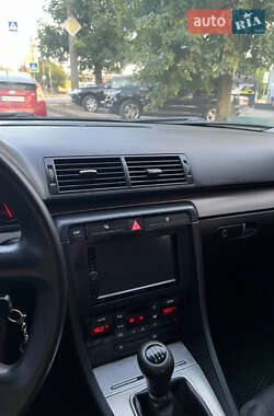 Седан Audi A4 2001 в 