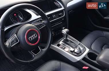 Седан Audi A4 2015 в 
