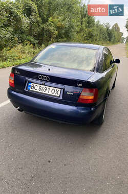 Седан Audi A4 1996 в 