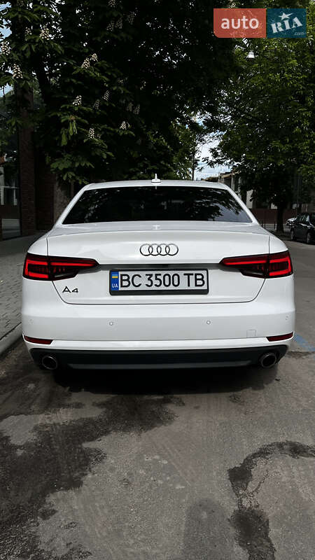Седан Audi A4 2016 в Львове