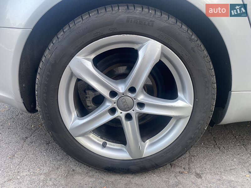Универсал Audi A4 2004 в Ровно