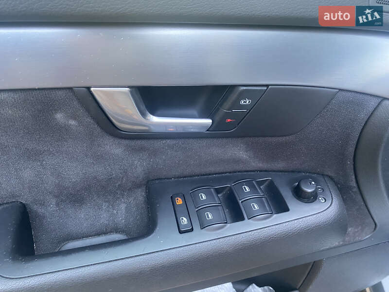 Универсал Audi A4 2004 в Ровно