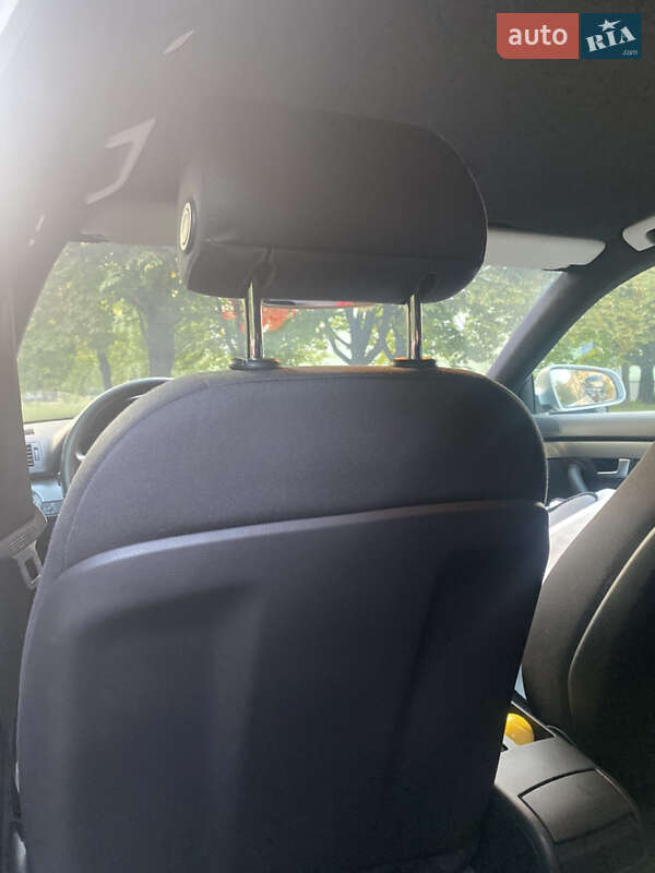 Универсал Audi A4 2004 в Ровно